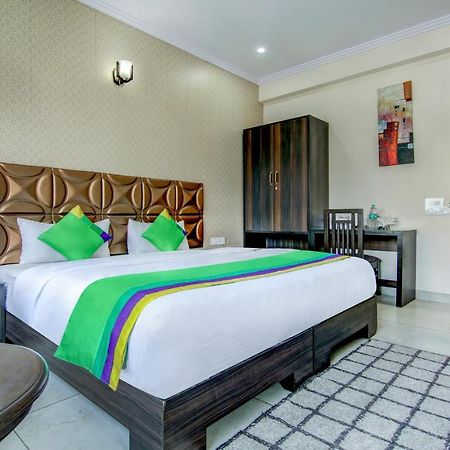 Hotel Treebo Trend Blooms Premium Gurgáon Exteriér fotografie