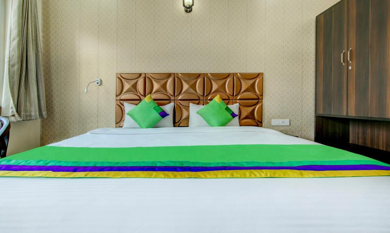 Hotel Treebo Trend Blooms Premium Gurgáon Exteriér fotografie