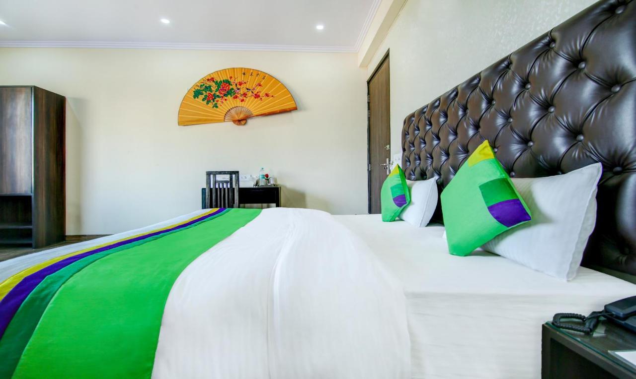 Hotel Treebo Trend Blooms Premium Gurgáon Exteriér fotografie
