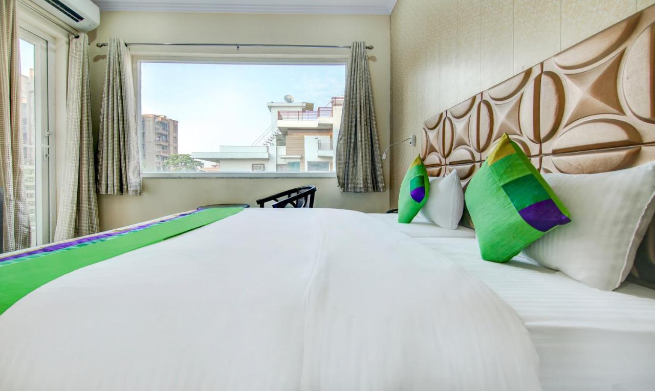 Hotel Treebo Trend Blooms Premium Gurgáon Exteriér fotografie